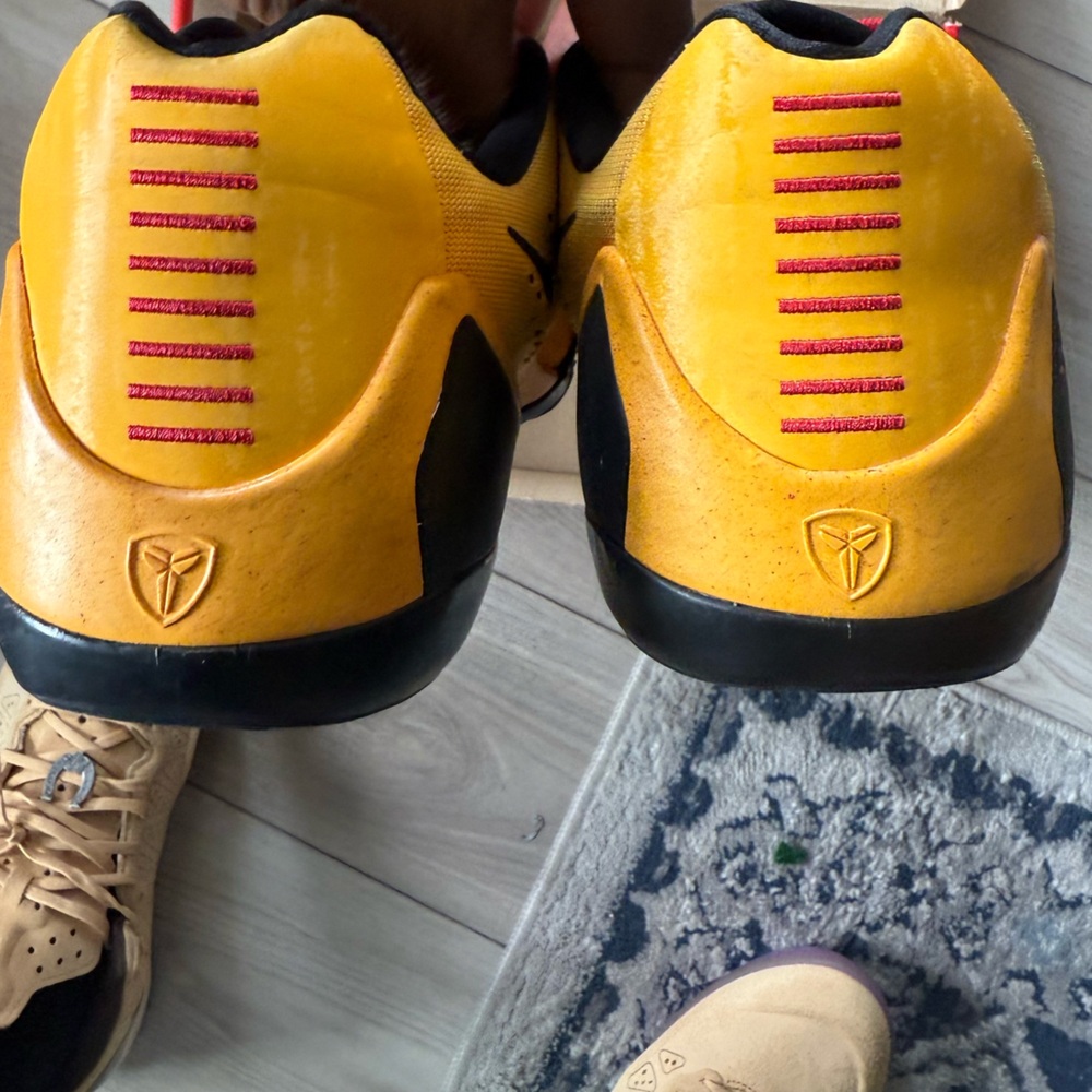 Nike Kobe 9 EM Bruce Lee OG🔥🔥🔥 - Picture 7 of 13
